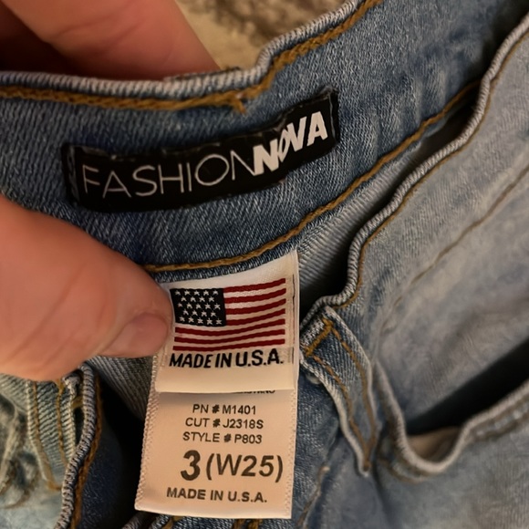 Light blue fashion nova skinny ripped jeans - Picture 2 of 3